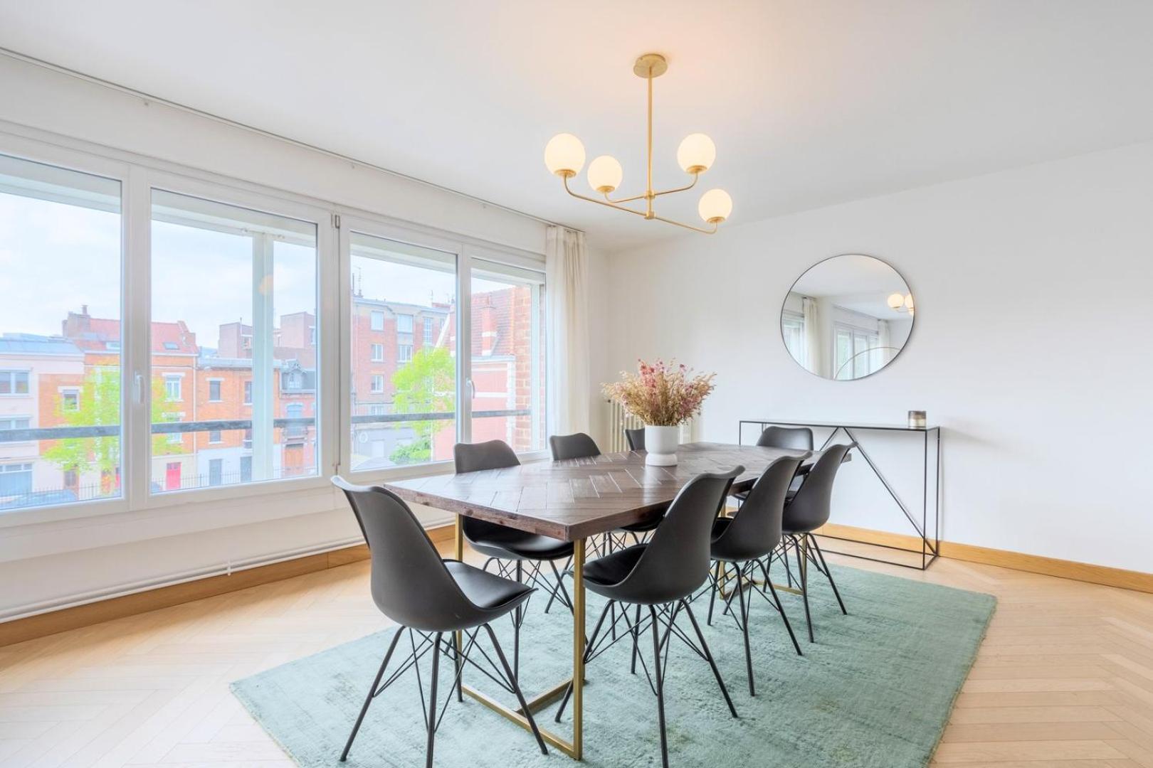 Appartement Large 130 M² 4-bedroom